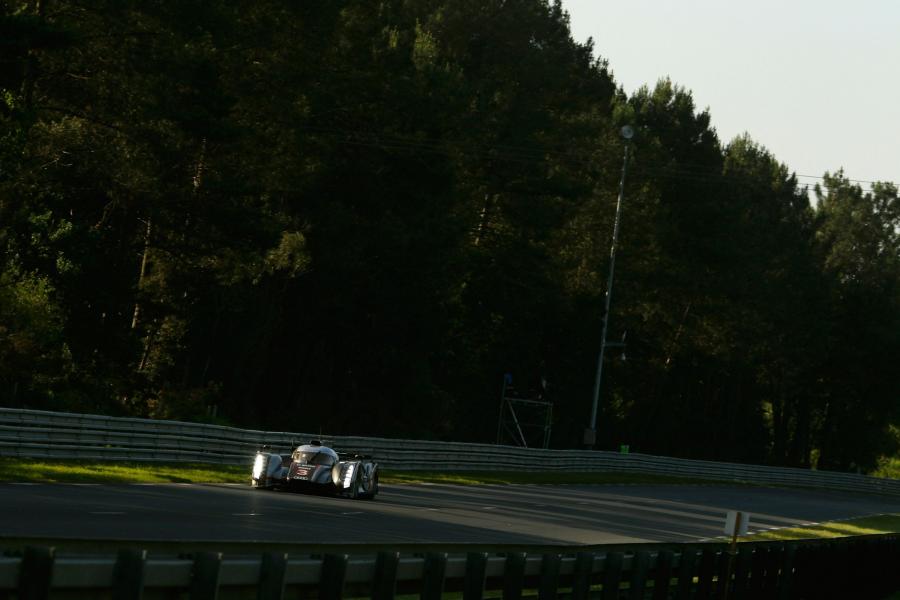  Audi R18 Le Mans 24hr 2012 года  (фото 21 из 43)